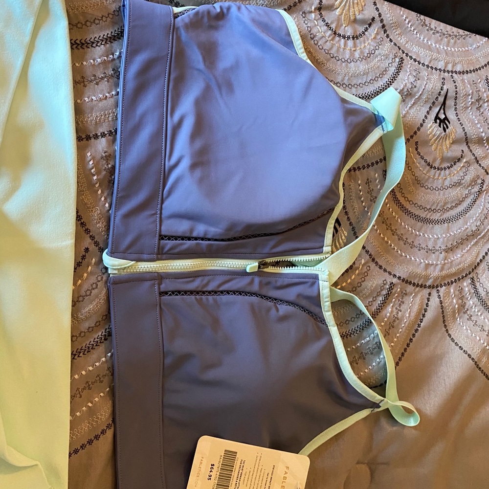 Fabletics - Picture 3 of 11